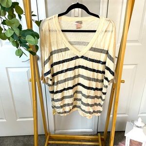 Love 21 bay wing shirt with sequin detail. Size L.